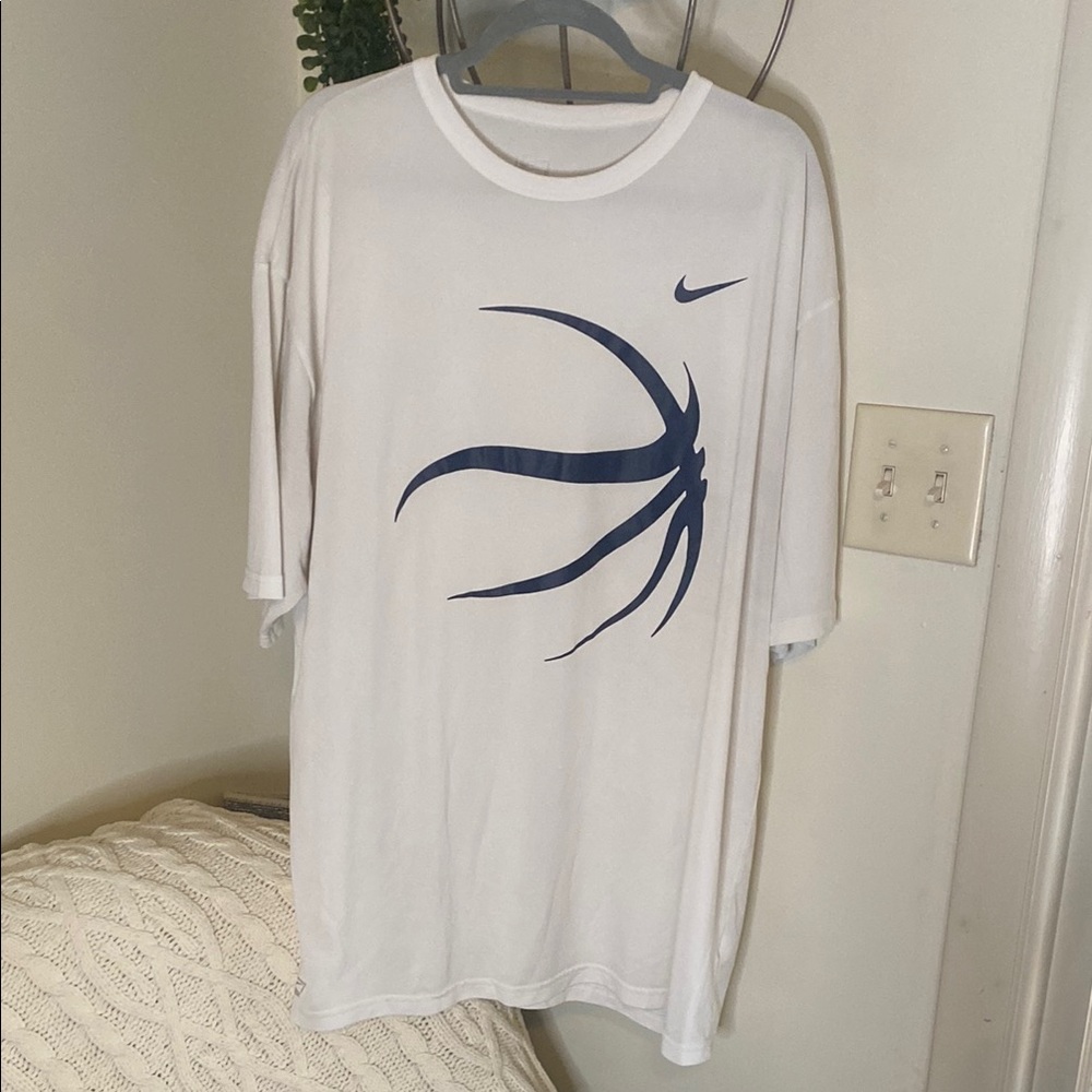 Nike Performance Basketball Tee